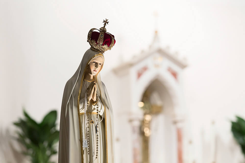 A pilgrim Our Lady of Fatima statue